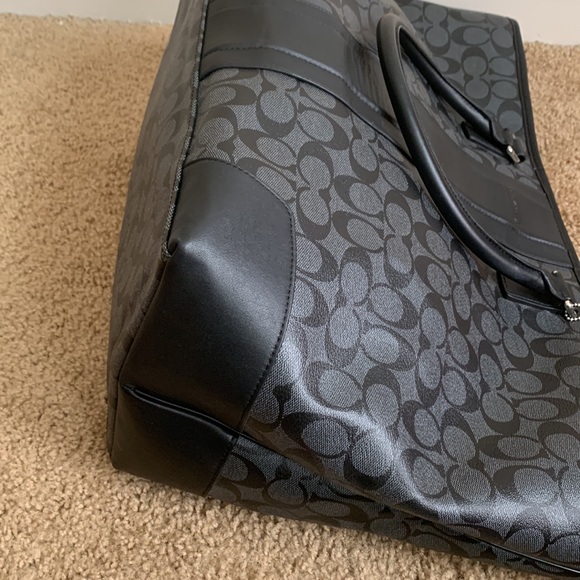 Coach - Picture 9 of 15